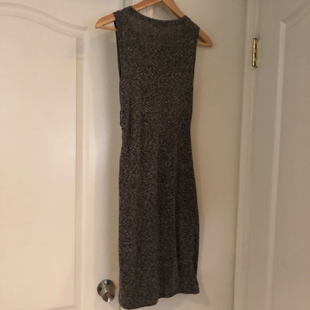 Fitted grey dress - super cute on!